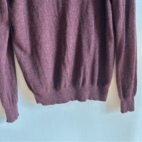 Black Brown Sz L 100 2 Ply Cashmere Burgundy V Neck Sweater - Picture 7 of 7